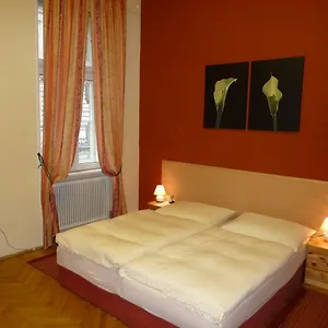 Gross 2* Wien